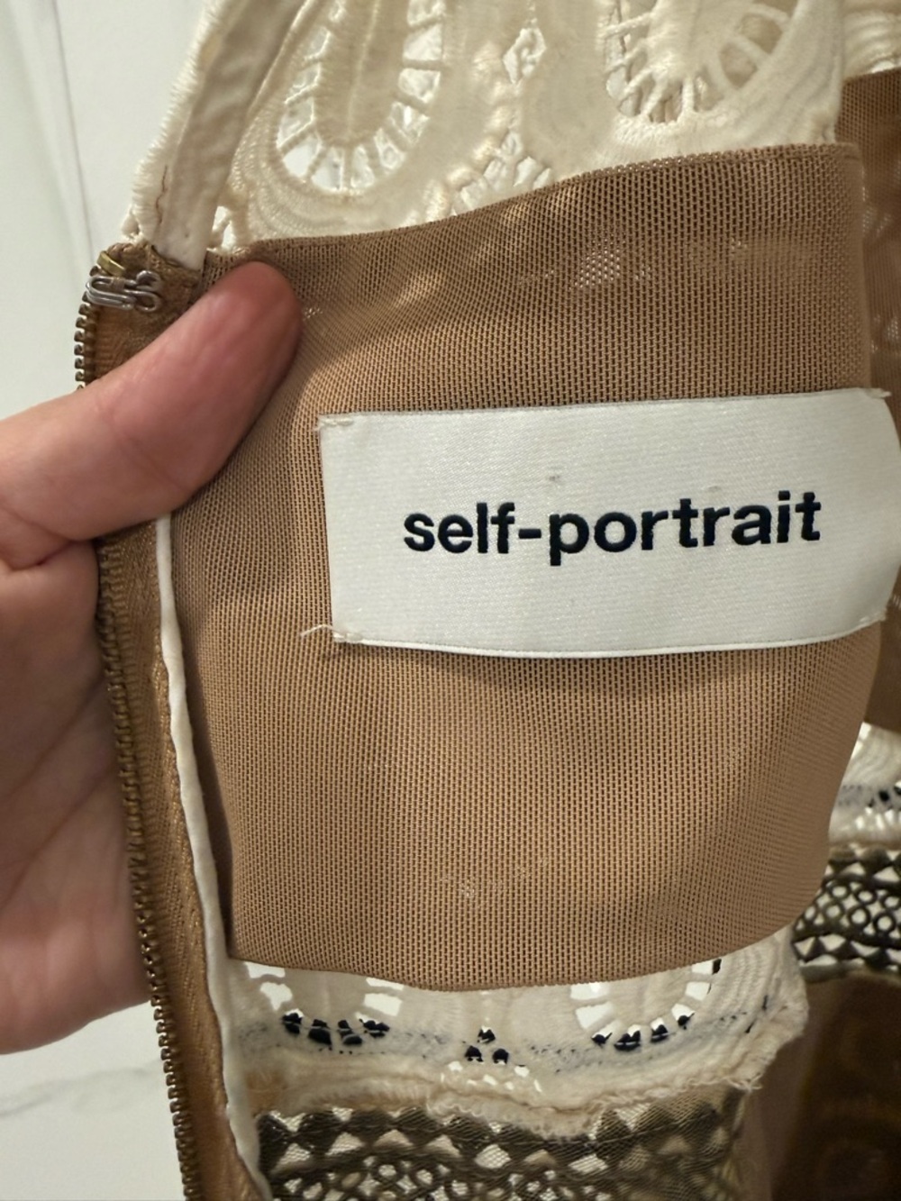 SELF PORTRAIT LACE PATTERN MINI DRESS - Picture 7 of 8